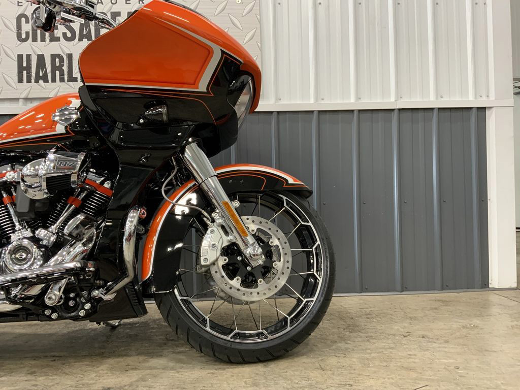CVO® Road Glide®