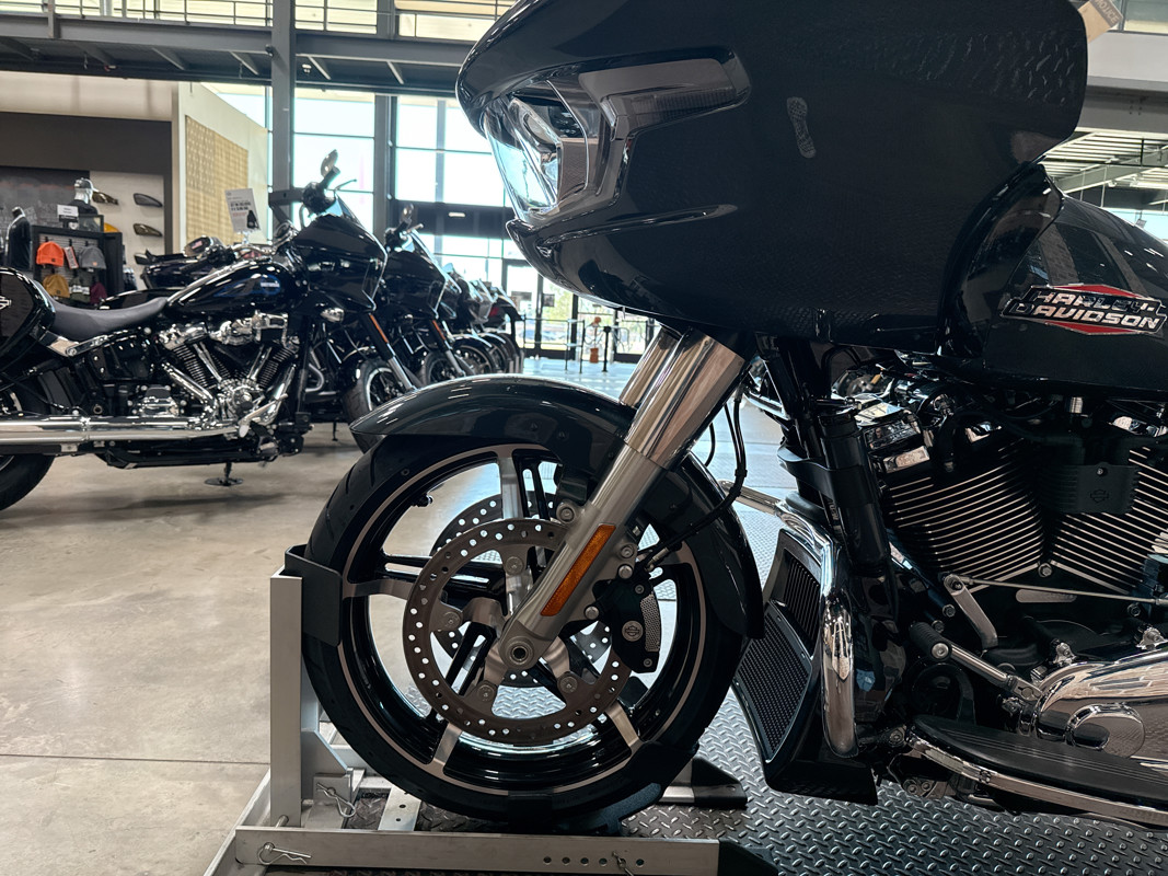 Road Glide®