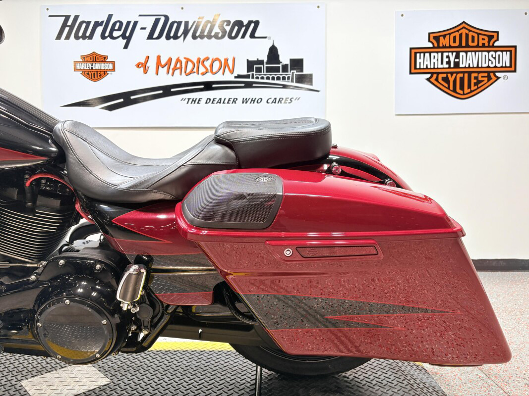 CVO® Street Glide®