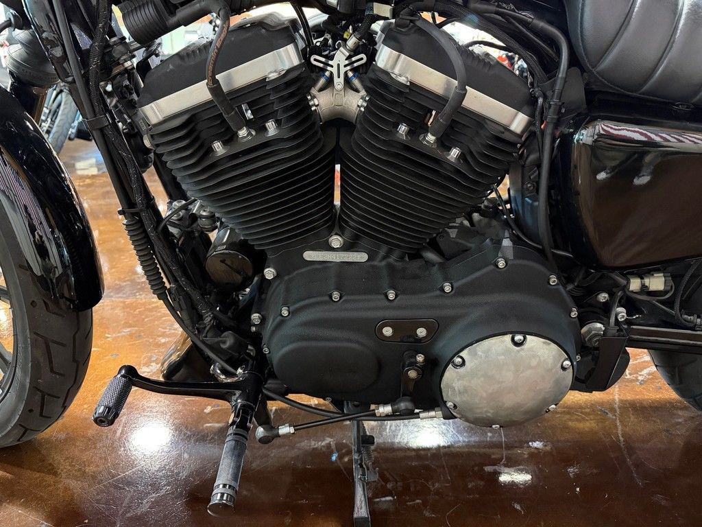 Iron 883®