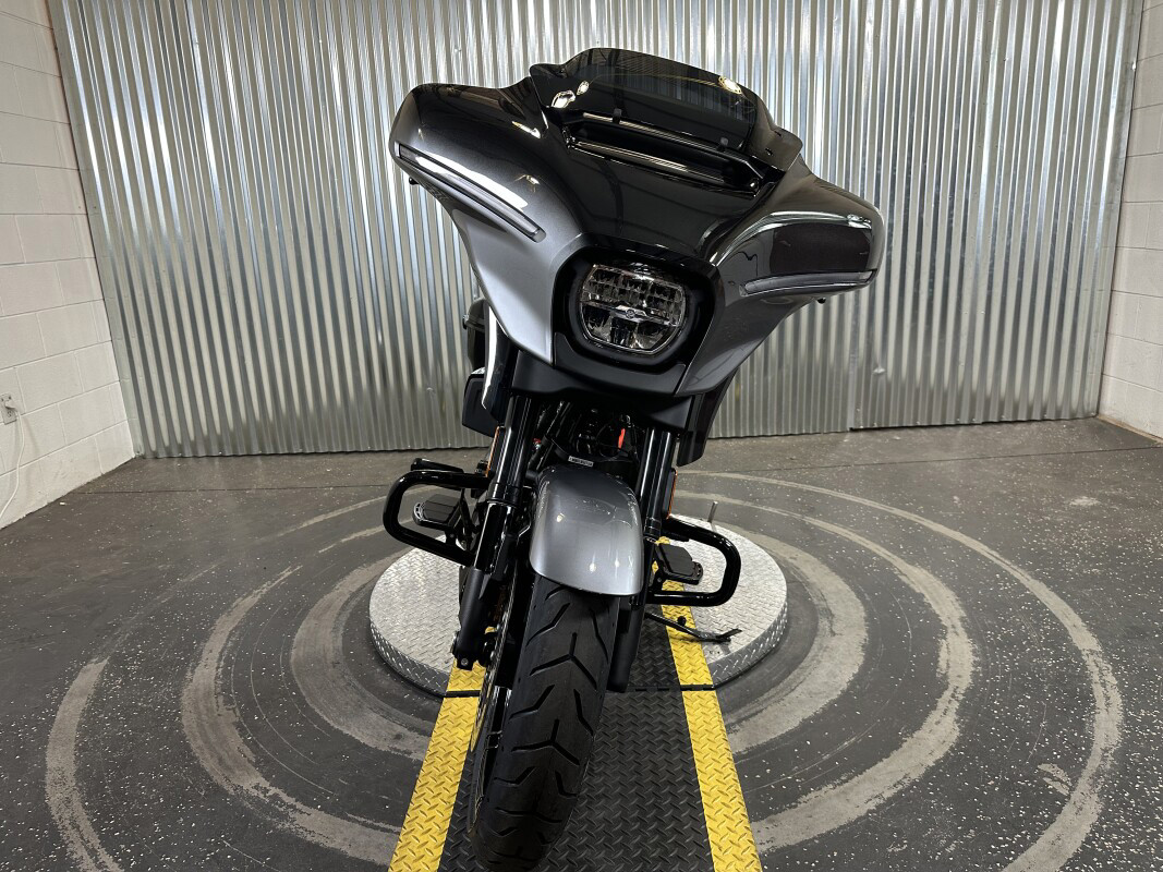 CVO® Street Glide®