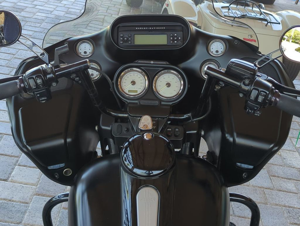 Road Glide® Custom