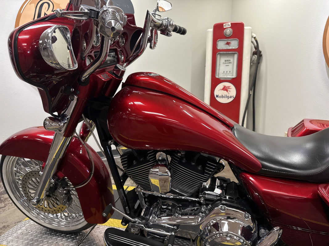 Street Glide®