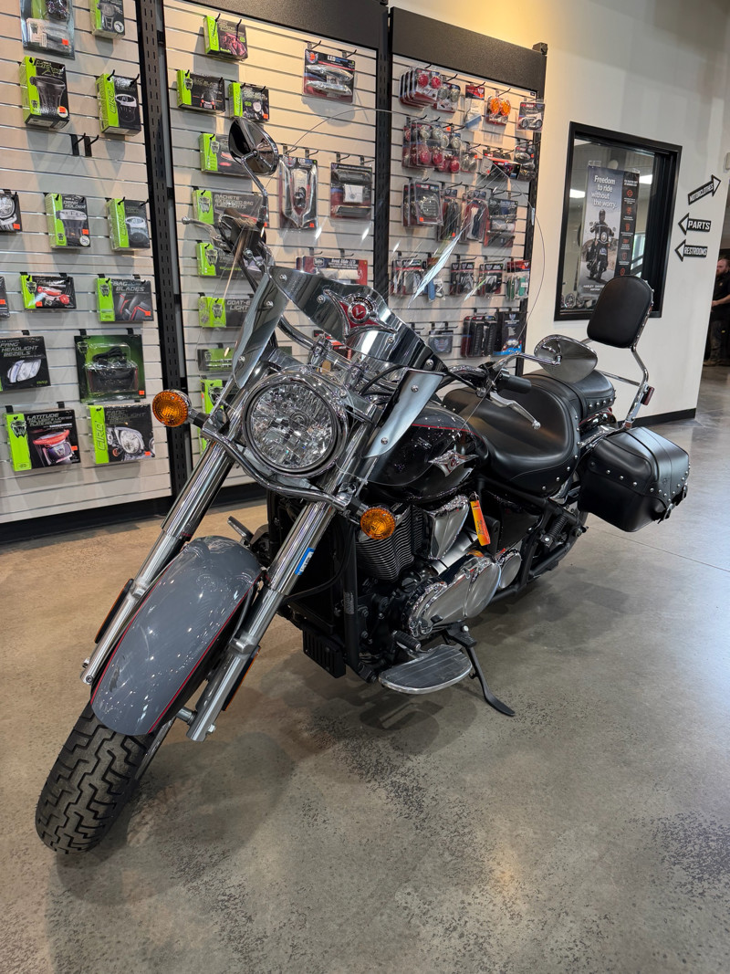 Vulcan 900 Classic LT