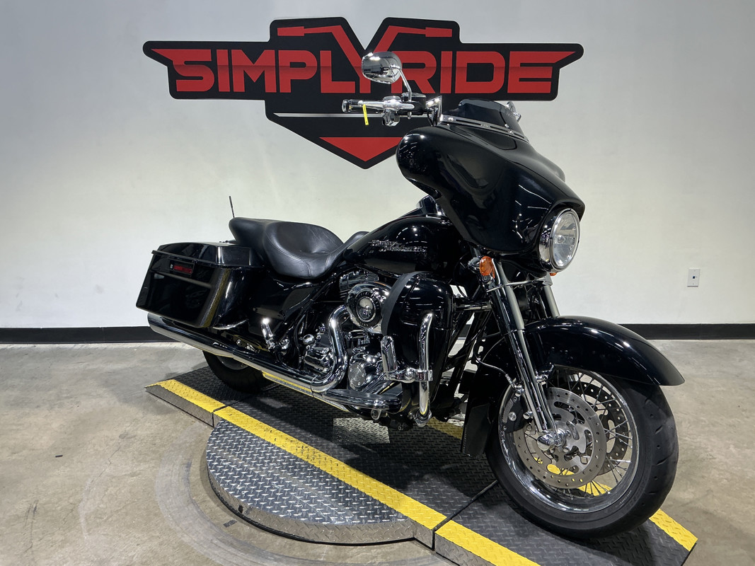 Street Glide®