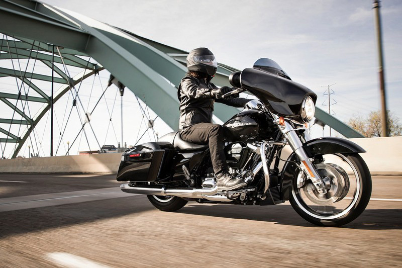 Street Glide®