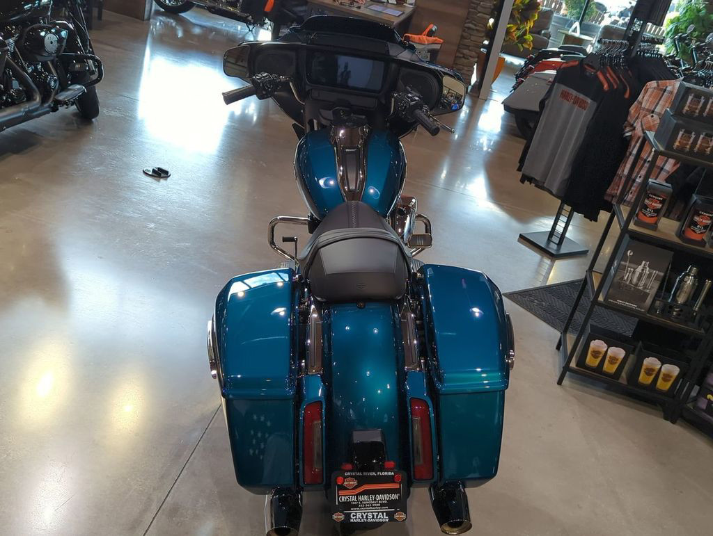 Street Glide®