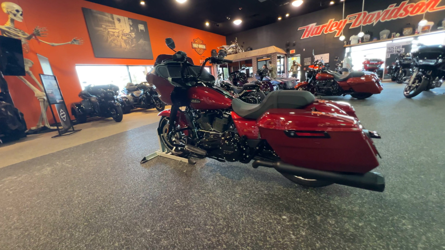 Road Glide®