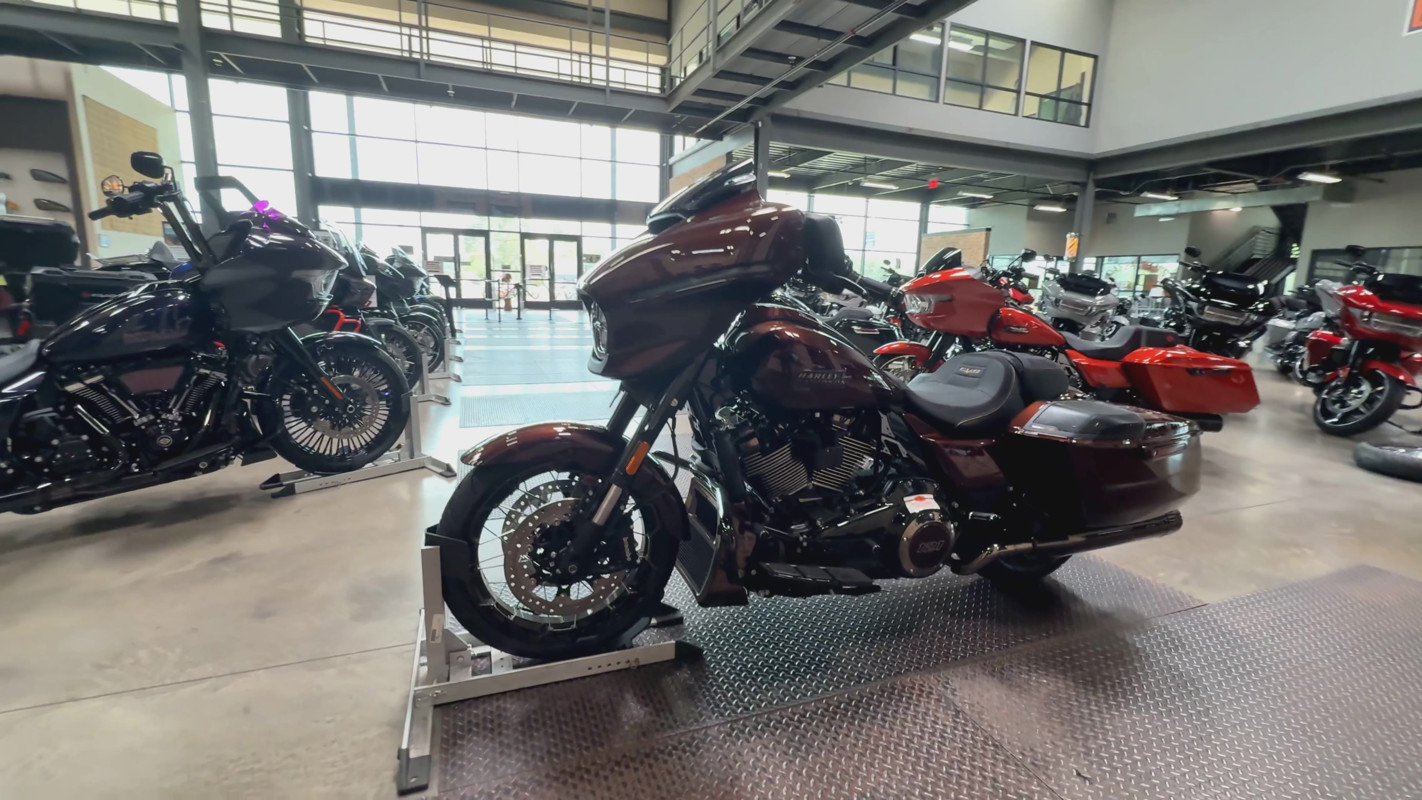 CVO® Street Glide®