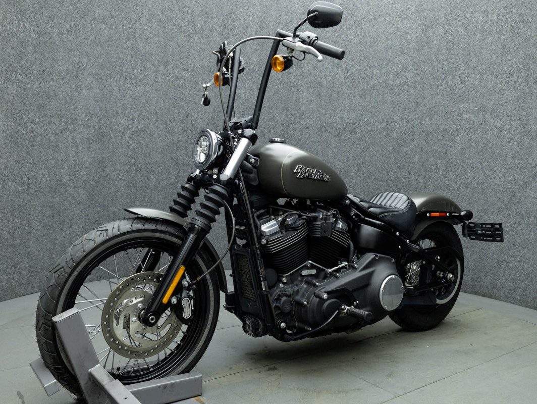 Softail® Street Bob®