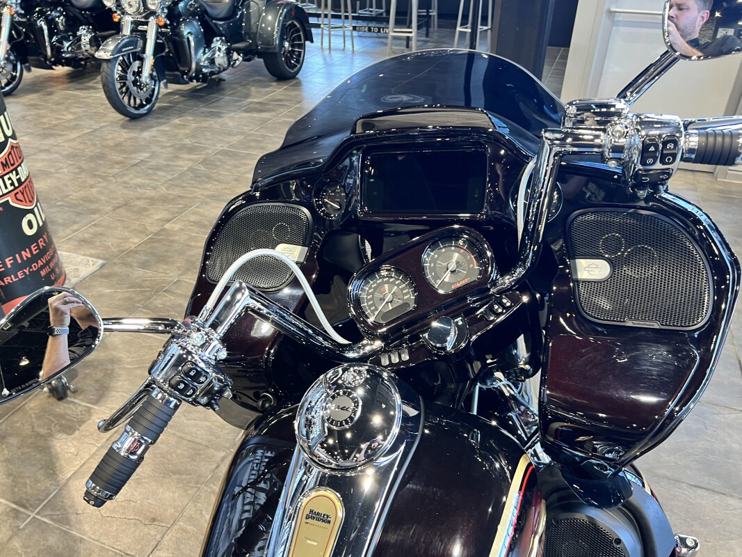 CVO® Road Glide® Limited Anniversary