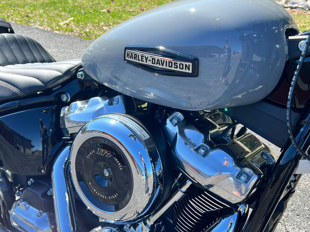 Street Bob®