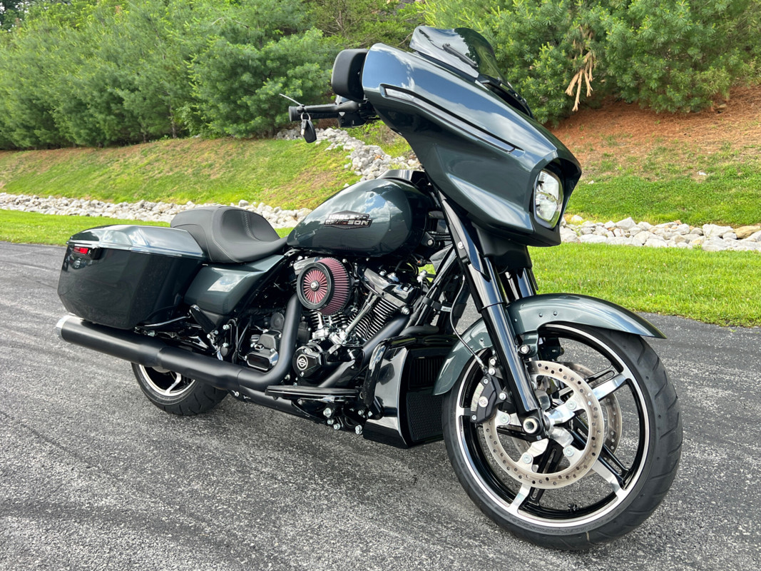 Street Glide®
