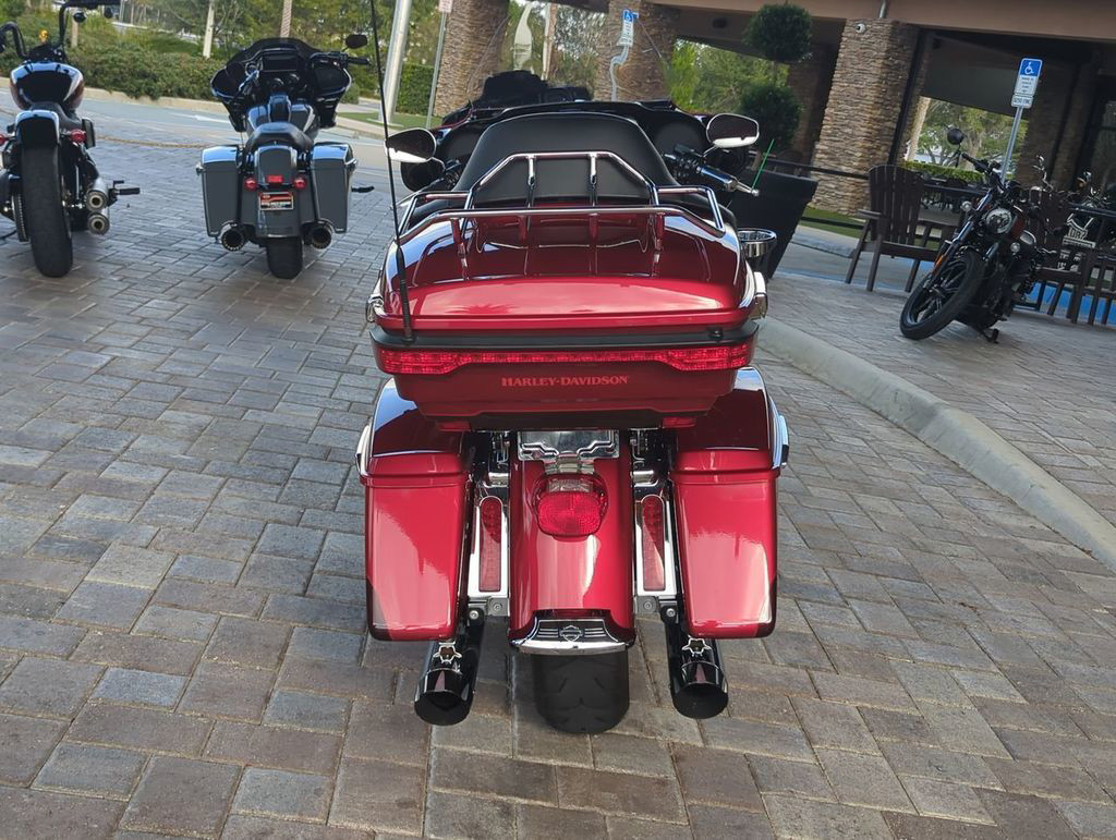	Electra Glide® Ultra® Limited Low