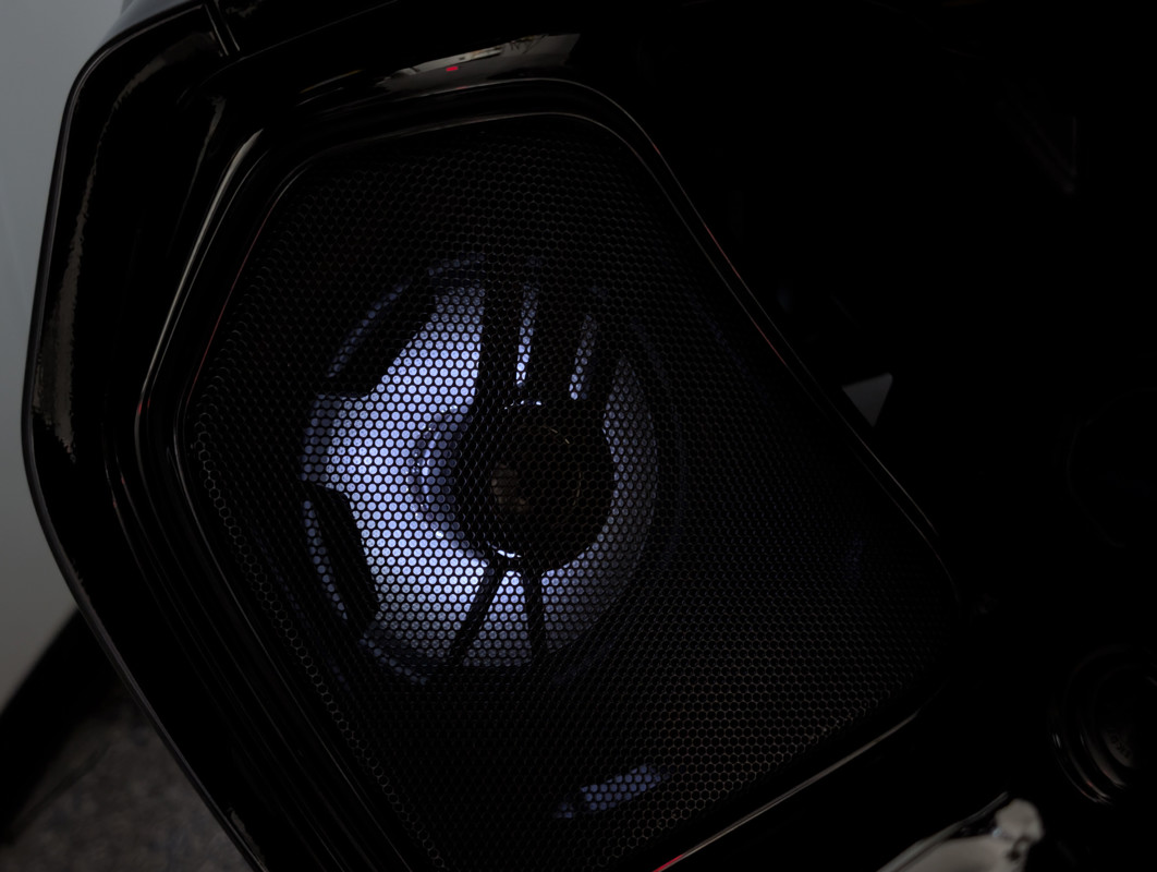 Challenger Dark Horse