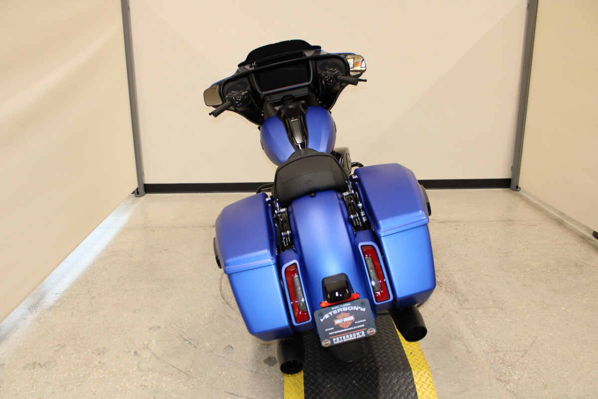 Street Glide®