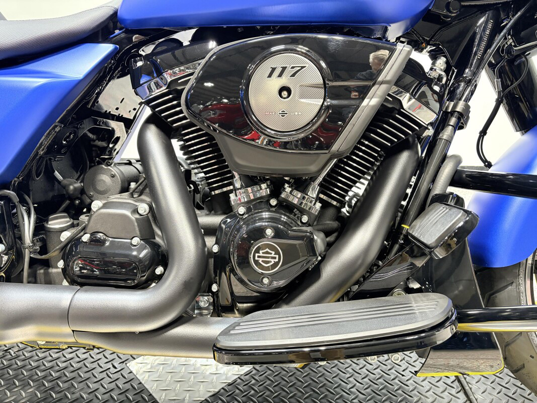 Street Glide®