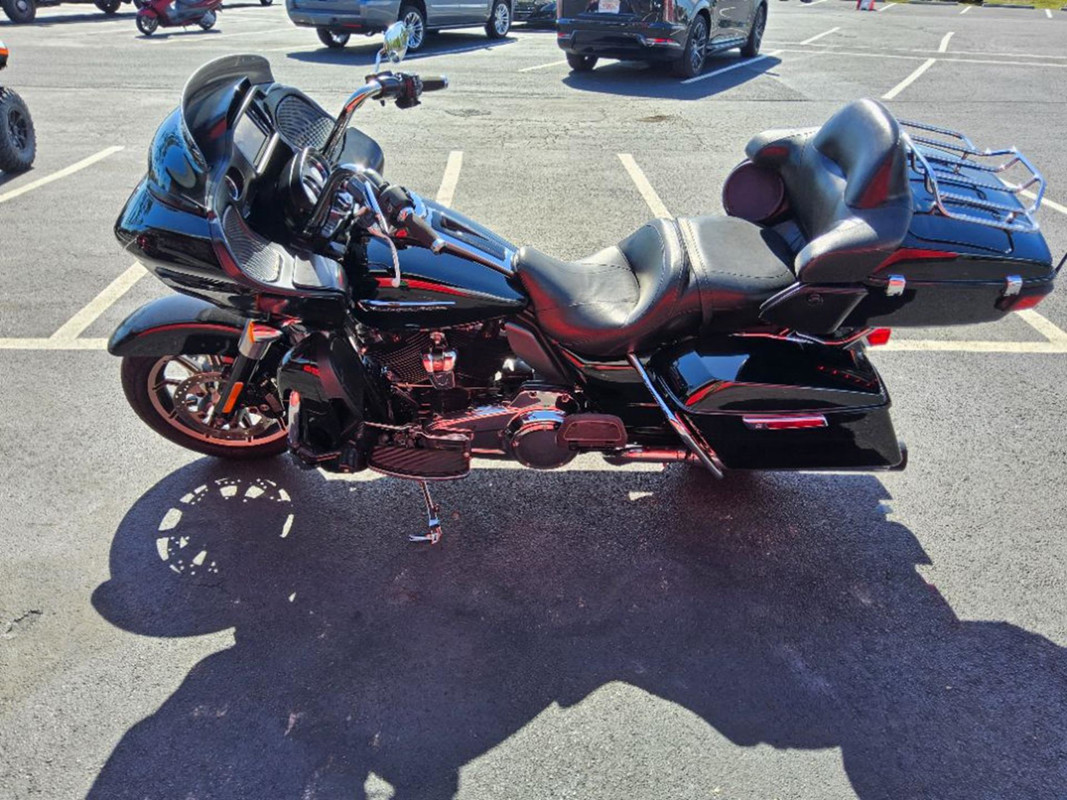 Road Glide® Ultra
