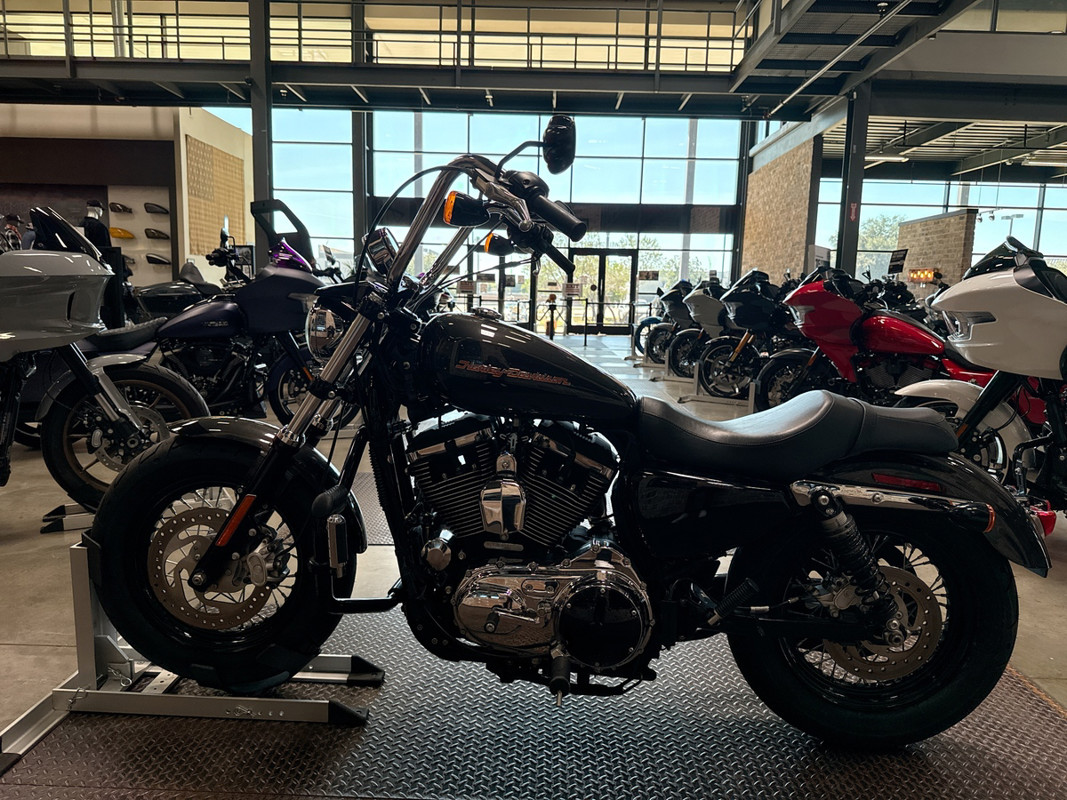 Sportster® 1200 Custom