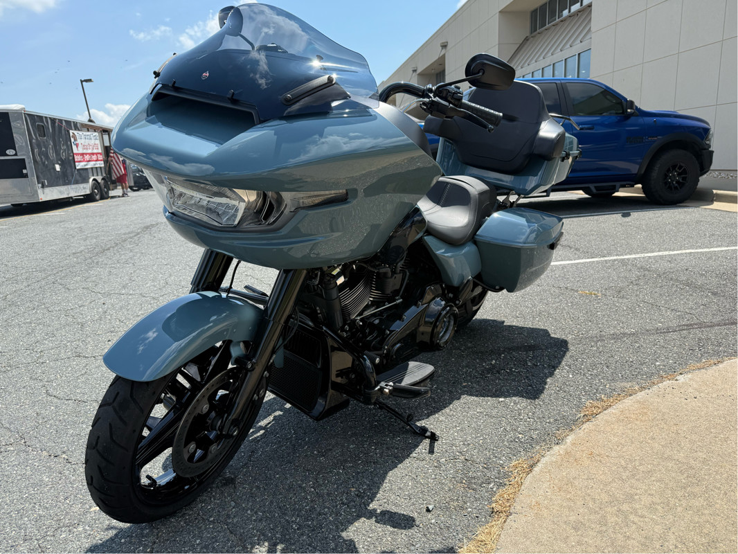 Road Glide®