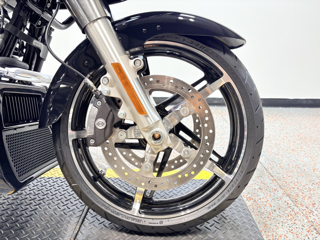 Road Glide®