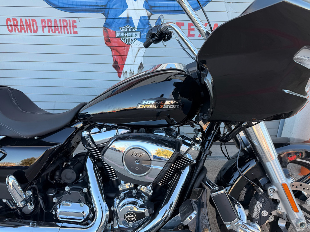 Road Glide®