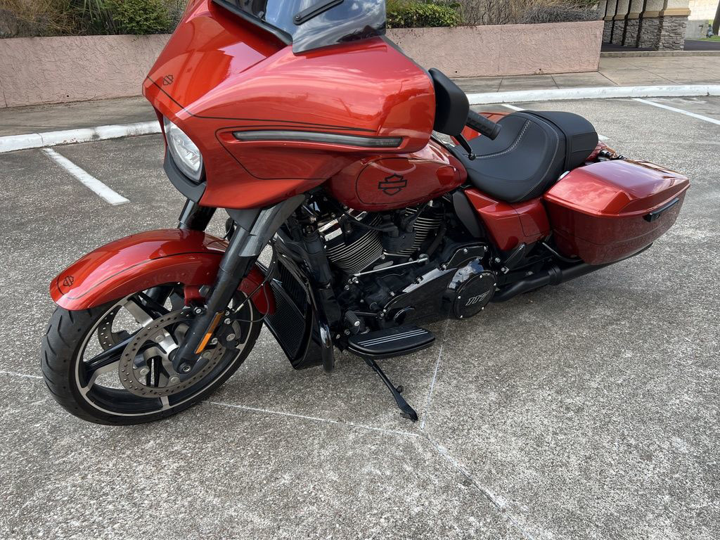 Street Glide®