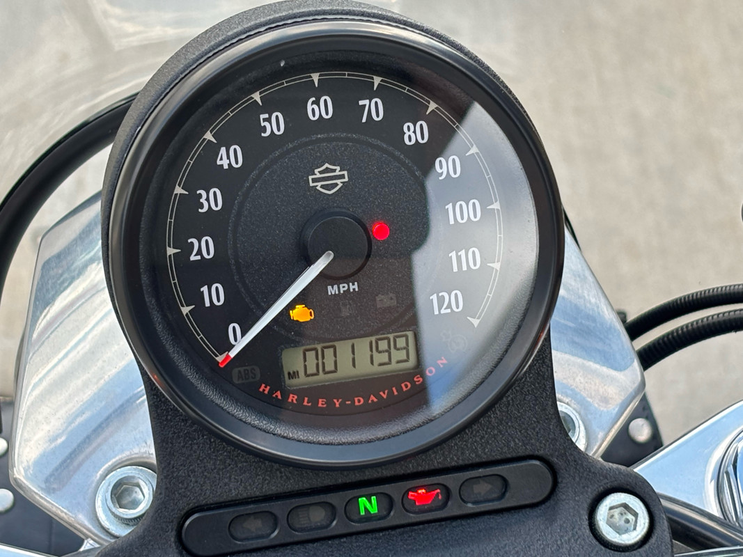 Sportster® SuperLow®