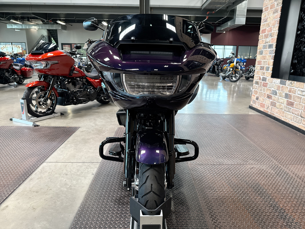 Road Glide®