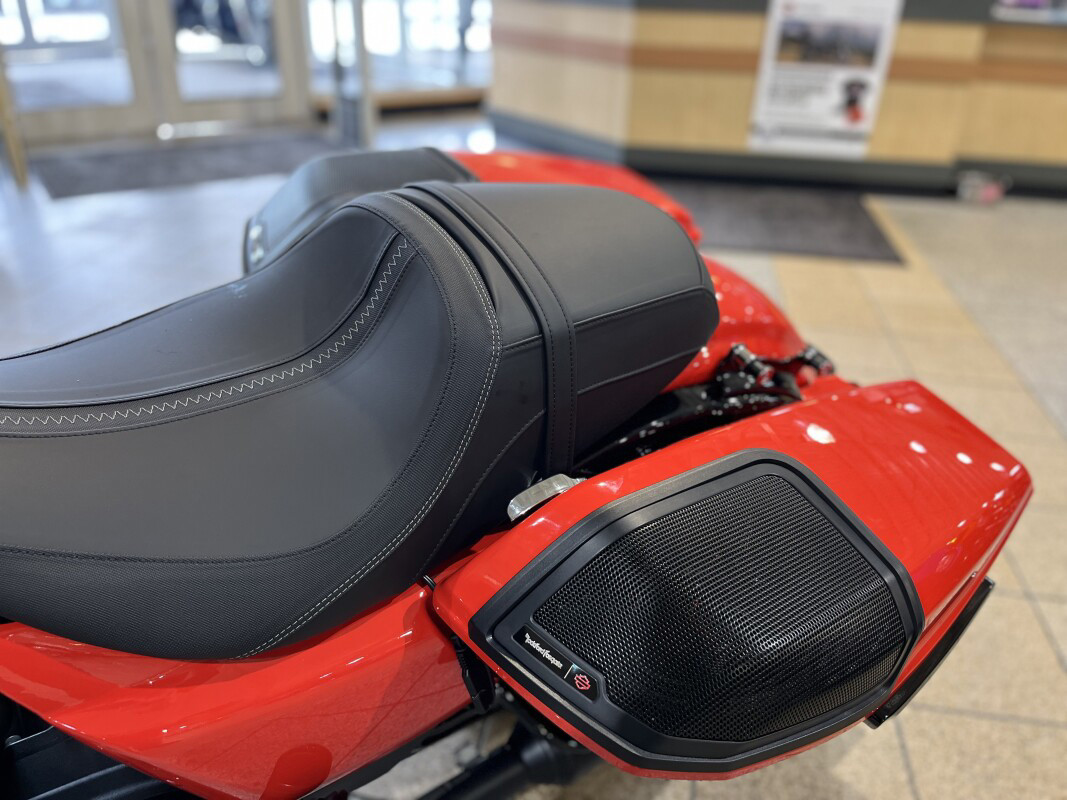 Road Glide®