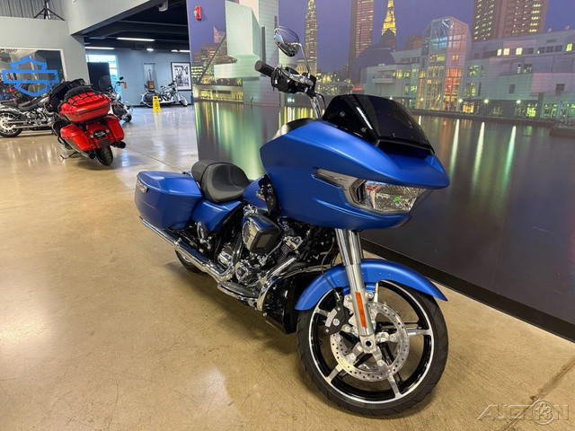 Road Glide®