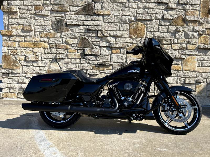 Street Glide®