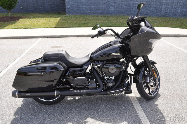 Road Glide®