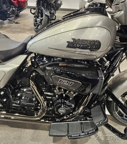 CVO® Street Glide®