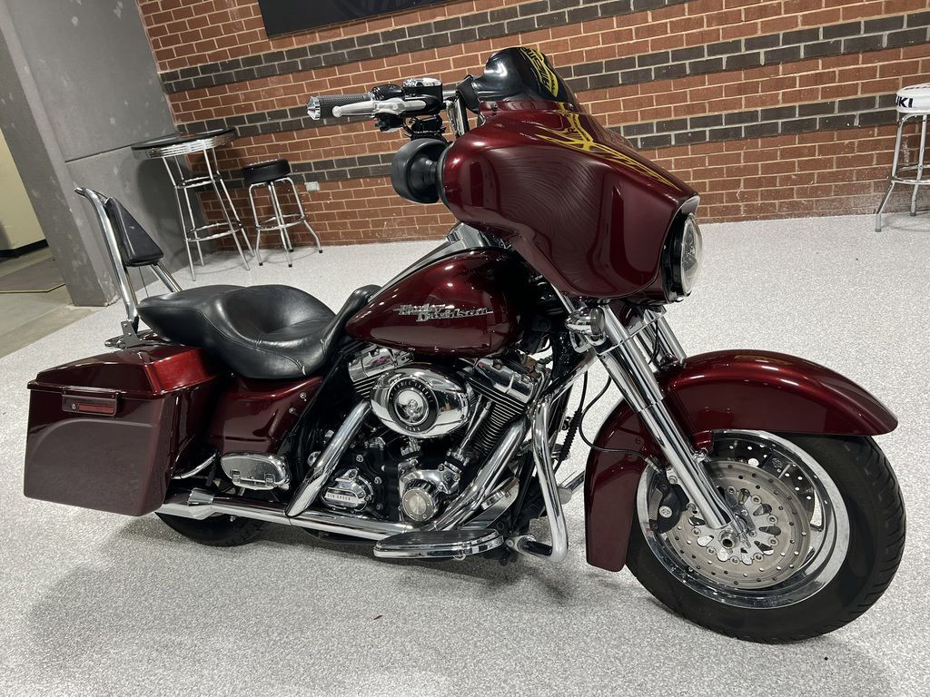 Street Glide®