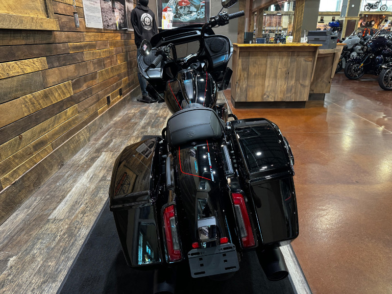 Road Glide®