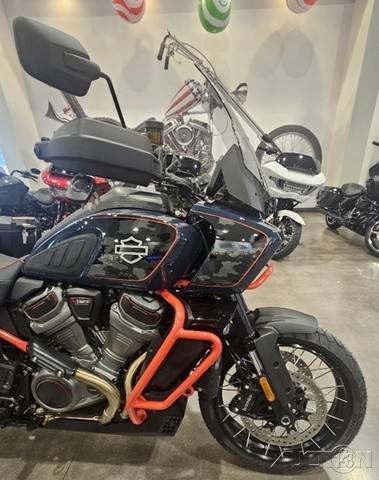 Pan America® 1250 ST