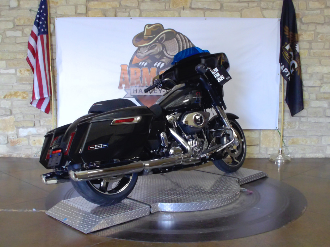 Street Glide®