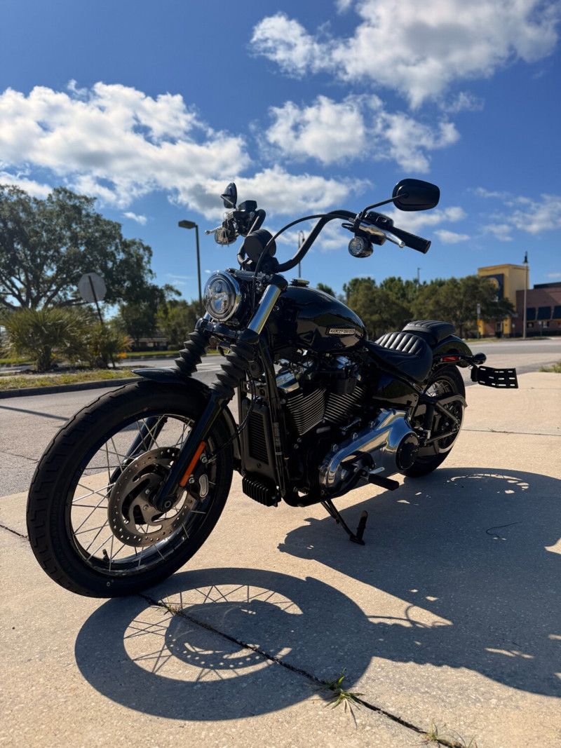 Street Bob®