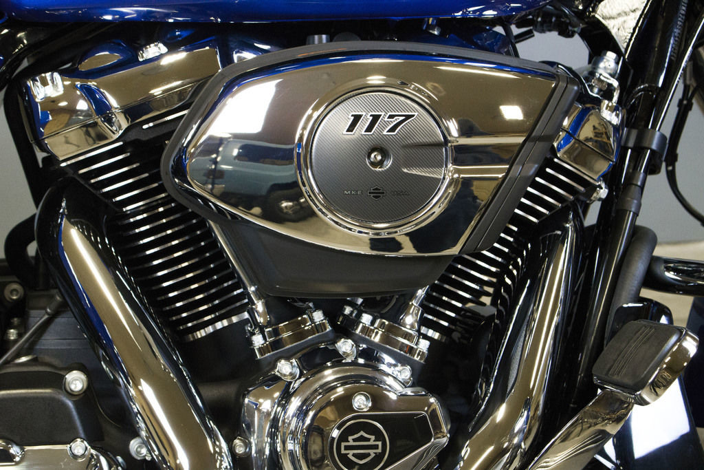 Street Glide®