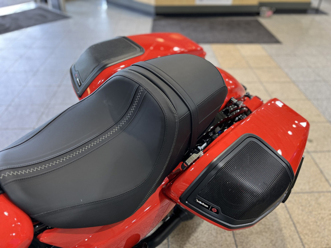 Road Glide®