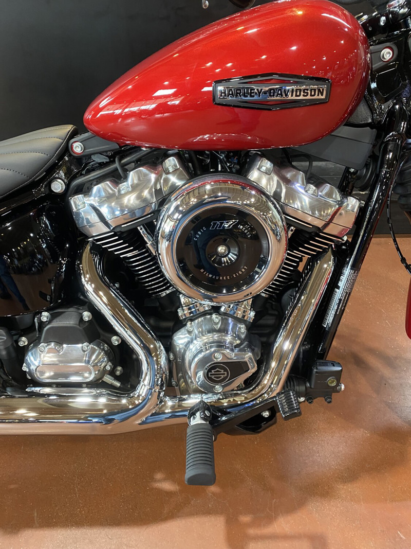 Street Bob®