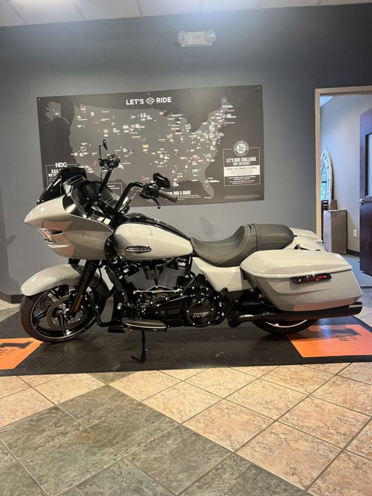 Road Glide®