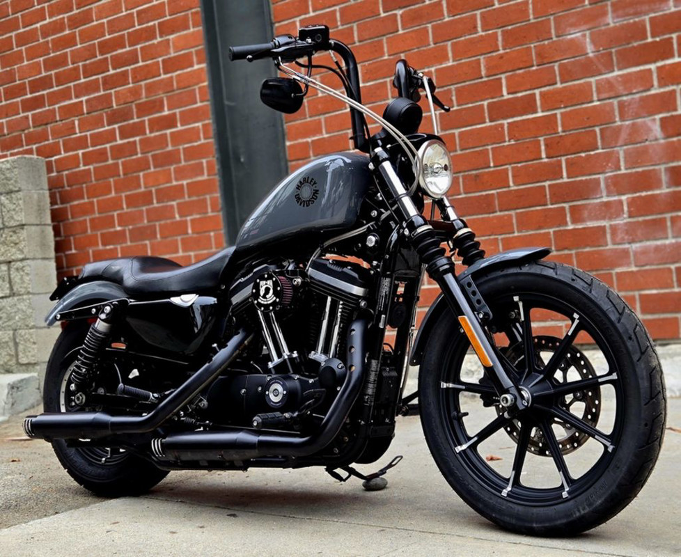 Iron 883®