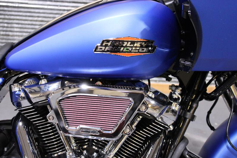 Road Glide®