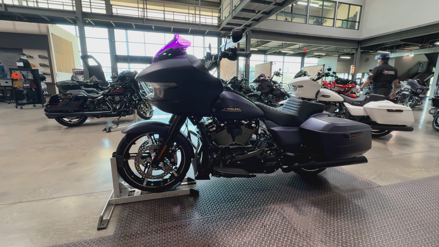 Road Glide®