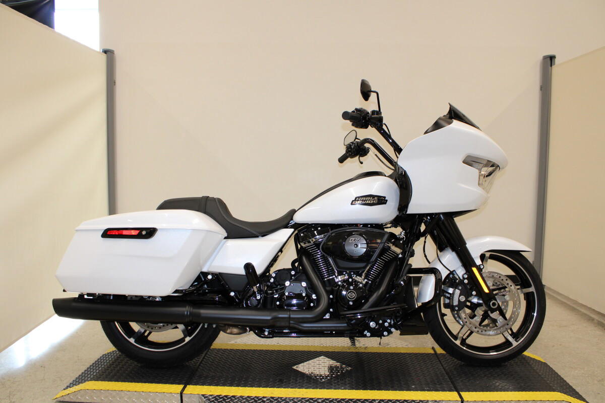 Road Glide®