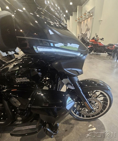 Street Glide® 3 Limited