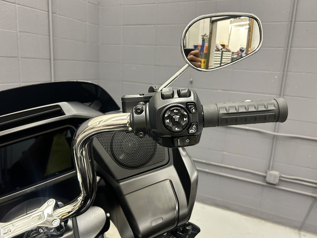 Road Glide®