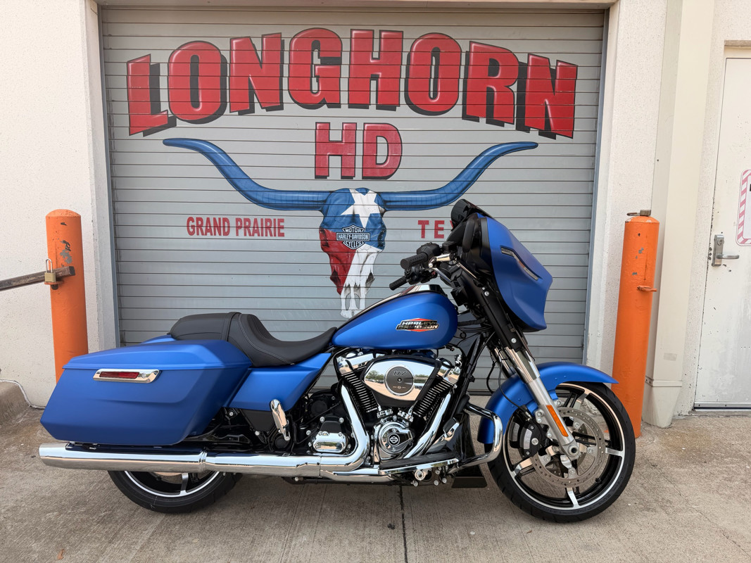 Street Glide®